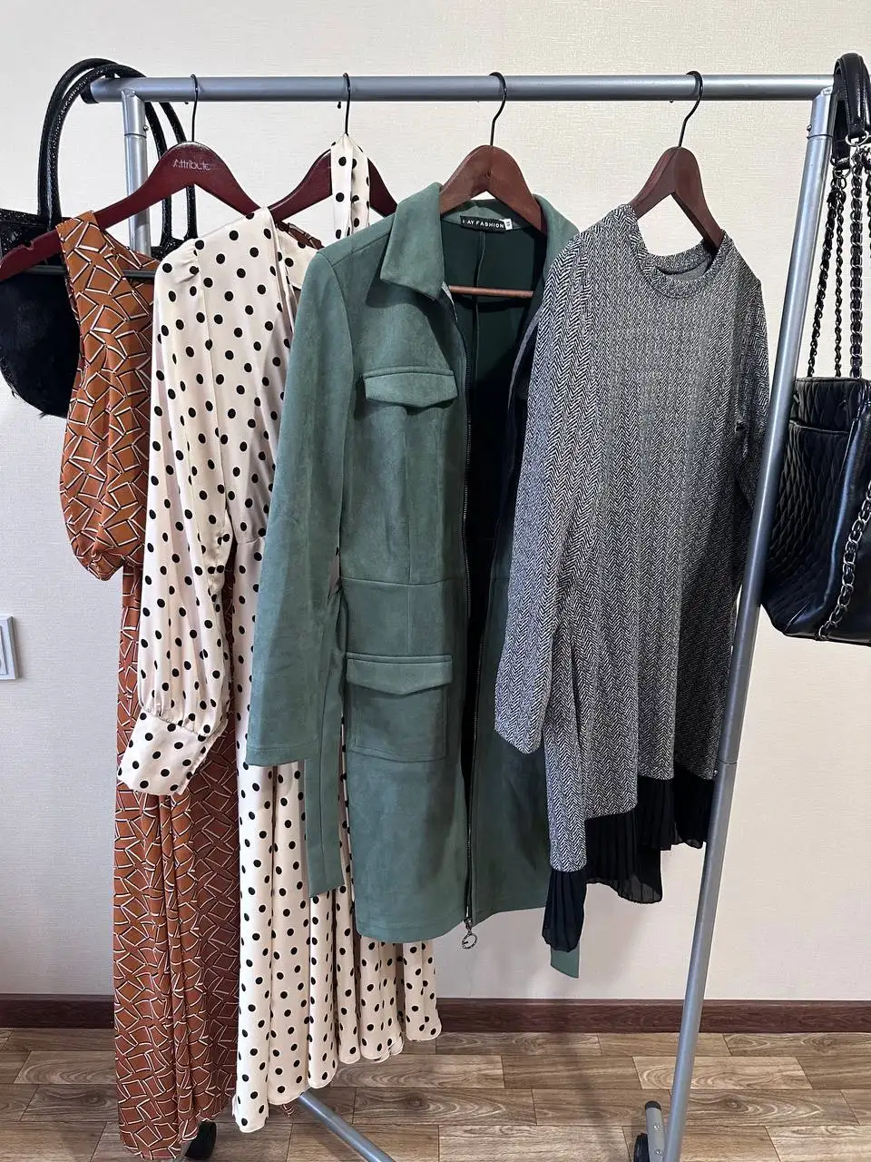 Продажа платьев на разные сезоны - Женская одежда (Одежда) в Краснодар