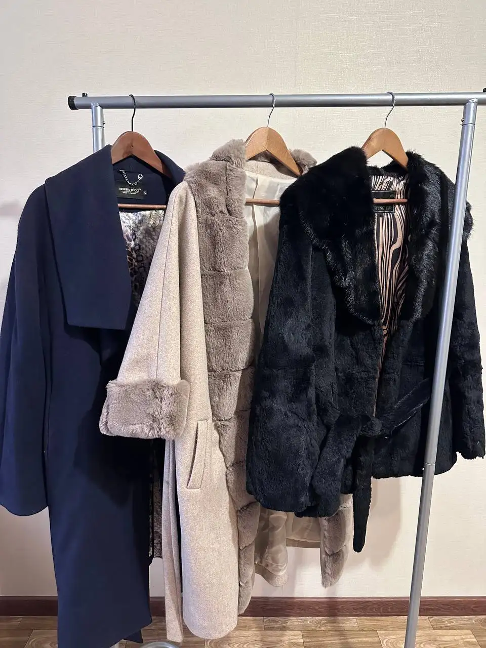 Продажа верхней одежды размеры 42-44 - Верхняя одежда (Одежда) в Краснодар