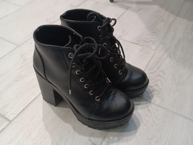 Ботильоны на высоком каблуке Divided (Bershka) размер 35 - Свитеры в Краснодар