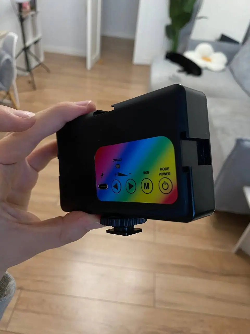 Отдам видеосвет с хорошей автономностью - Видеосвет (Электроника) в Краснодар