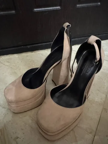 Б/у одежда размер 38 - Свадебная одежда в Краснодар