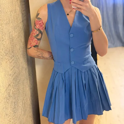 Костюм новый 44 размер - Свадебная одежда в Краснодар