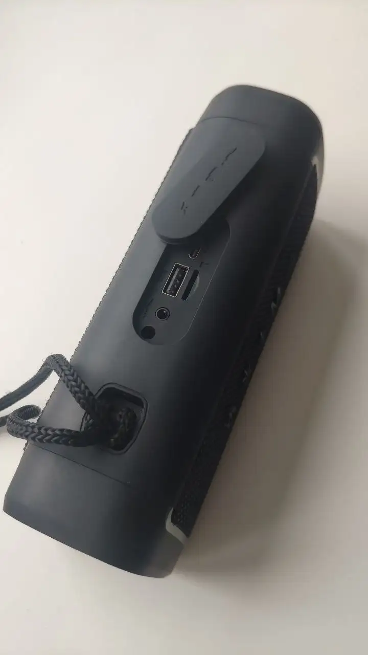 Блютуз колонки новая большая и маленькая - Аудиотехника (Электроника) в Краснодар