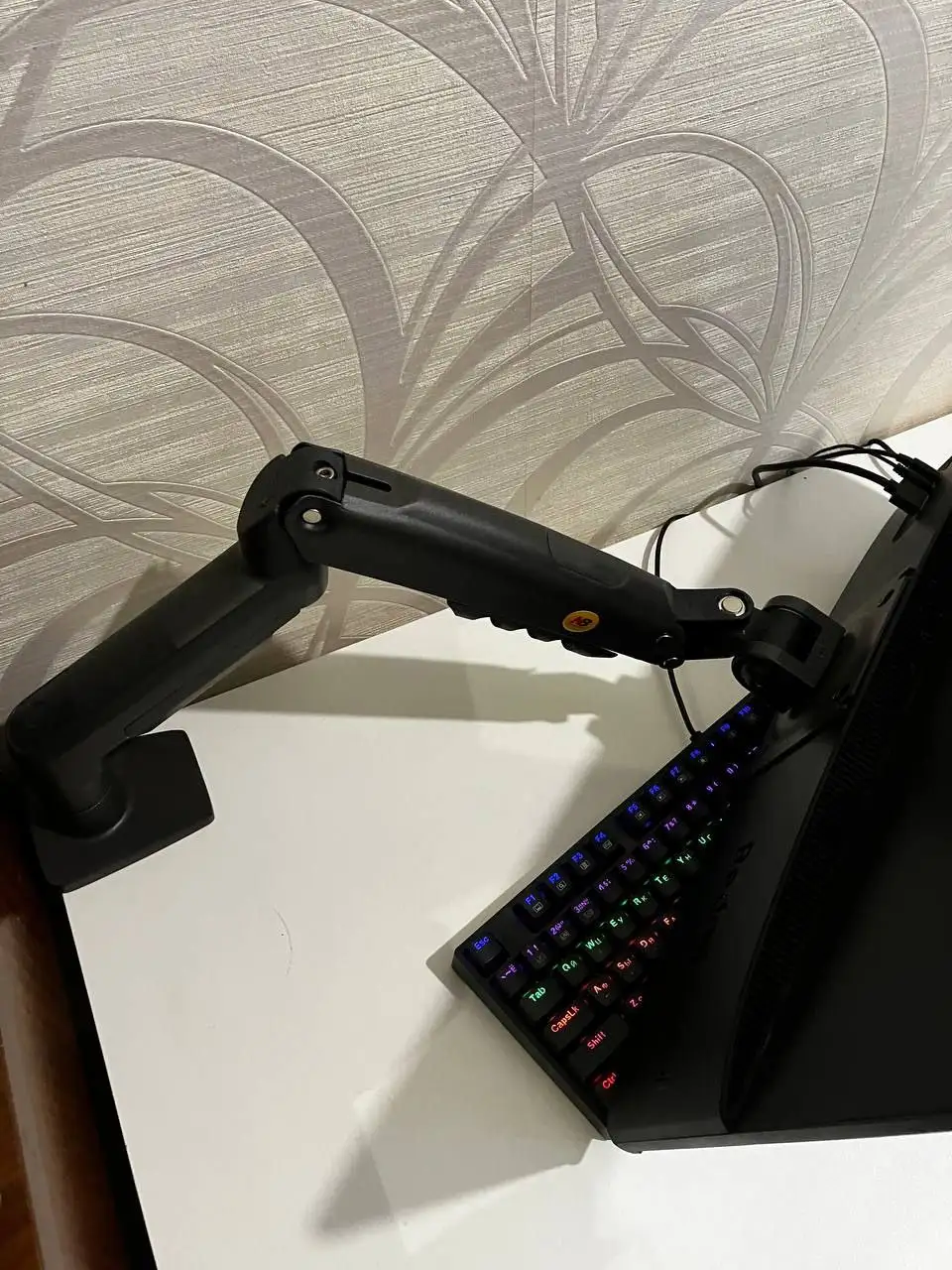 Продам игровой ПК с монитором 24 дюйма 180 Гц и комплектующими - Компьютеры и комплектующие (Электроника) в Краснодар