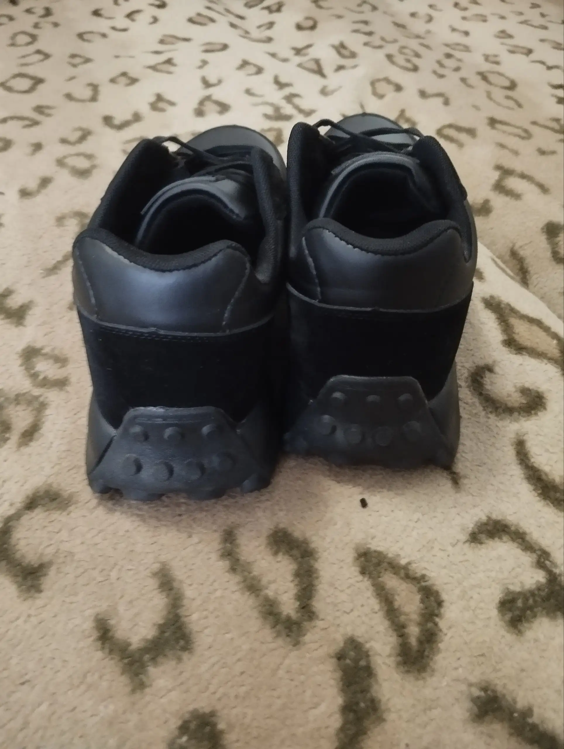 Новые кроссовки Adidas и Hugo Boss - Обувь (Одежда) в Краснодар