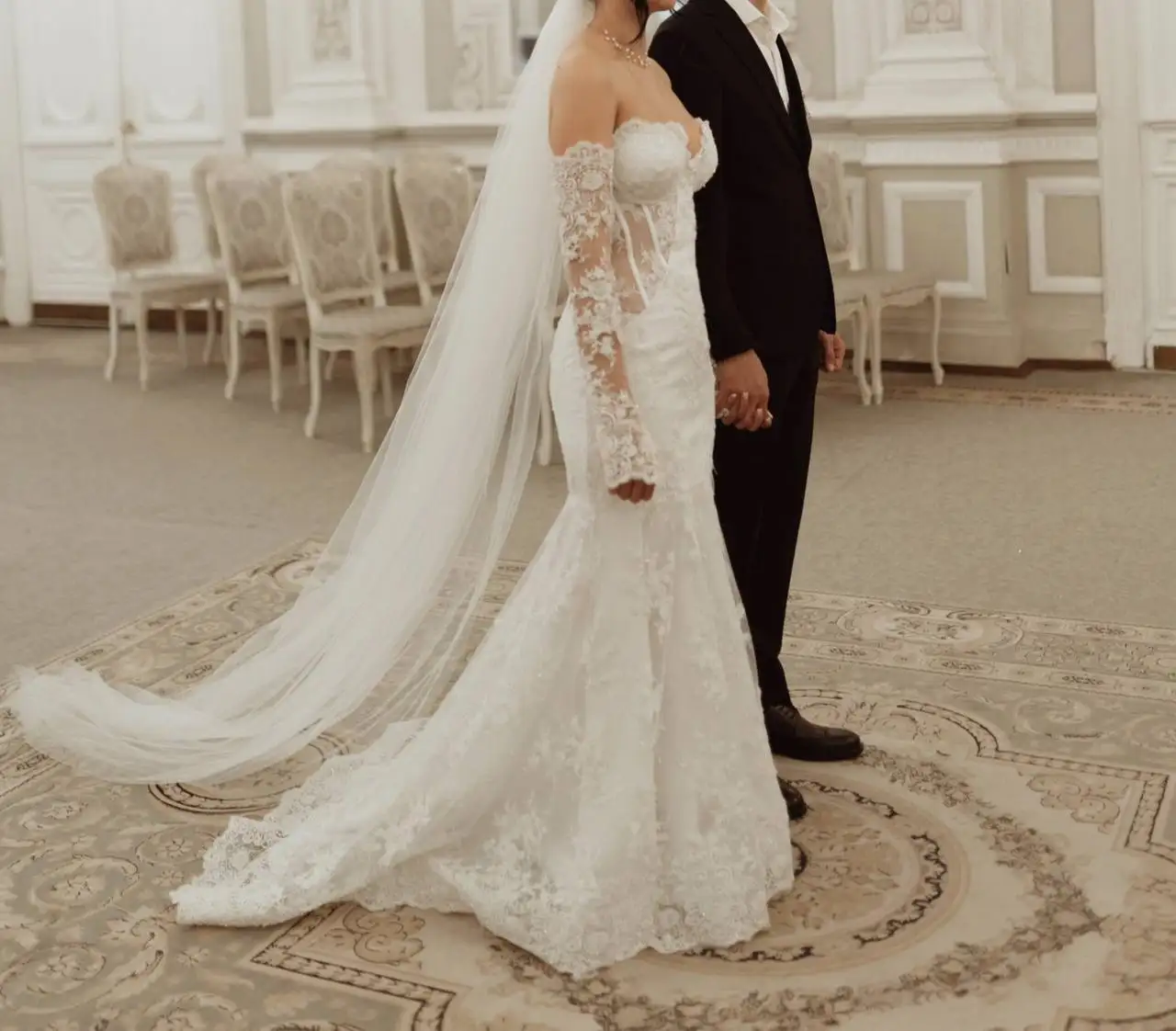 Свадебное платье с фатой в идеальном состоянии - Свадебная одежда (Одежда) в Краснодар