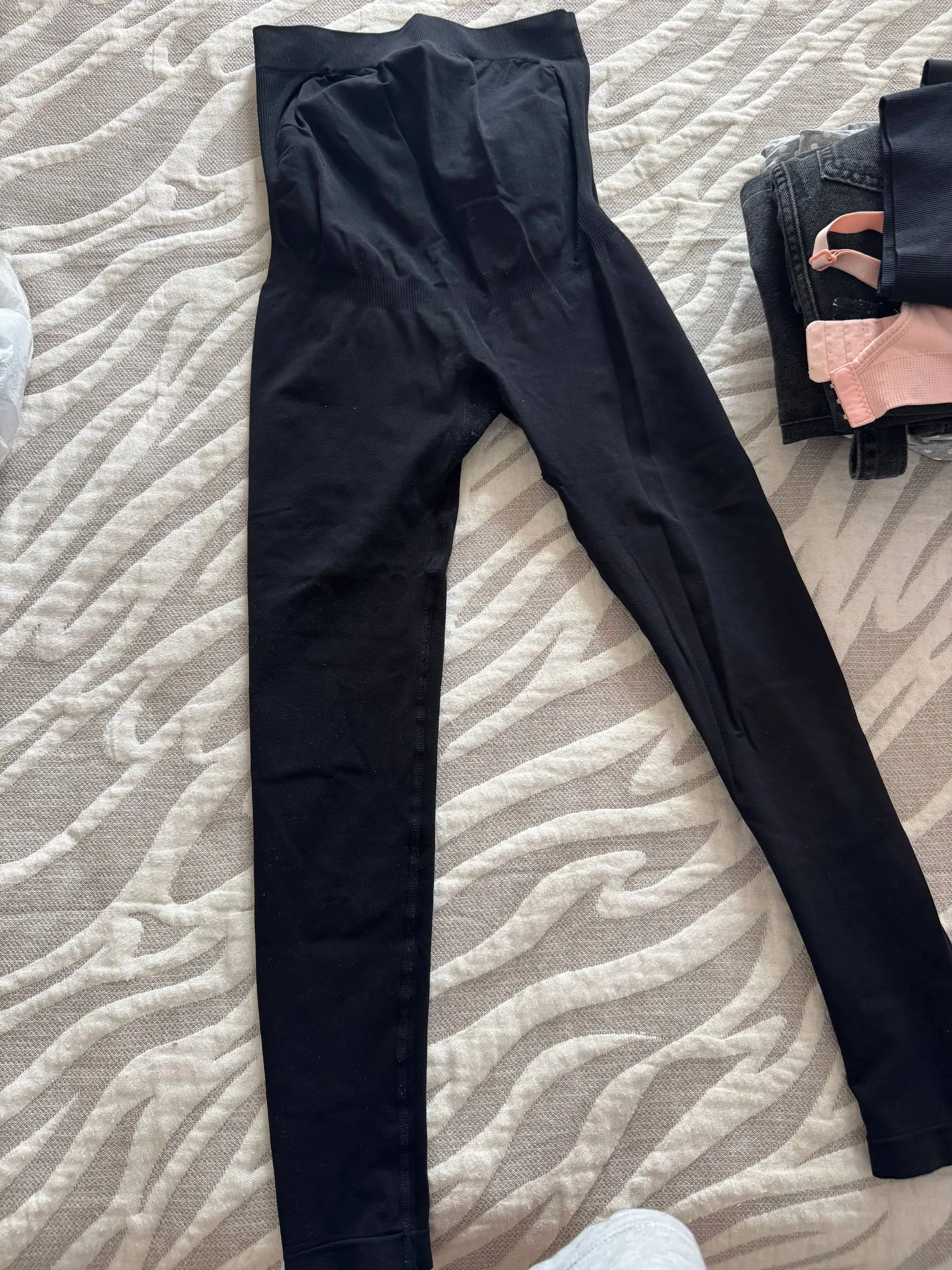 Пакет одежды для беременной размер 42-46 - Для беременных (Одежда) в Краснодар