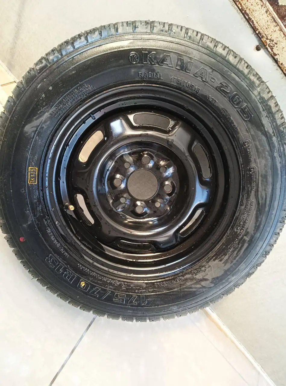 Продам колесо на летней резине 13R - Колеса и диски (Запчасти) в Краснодар