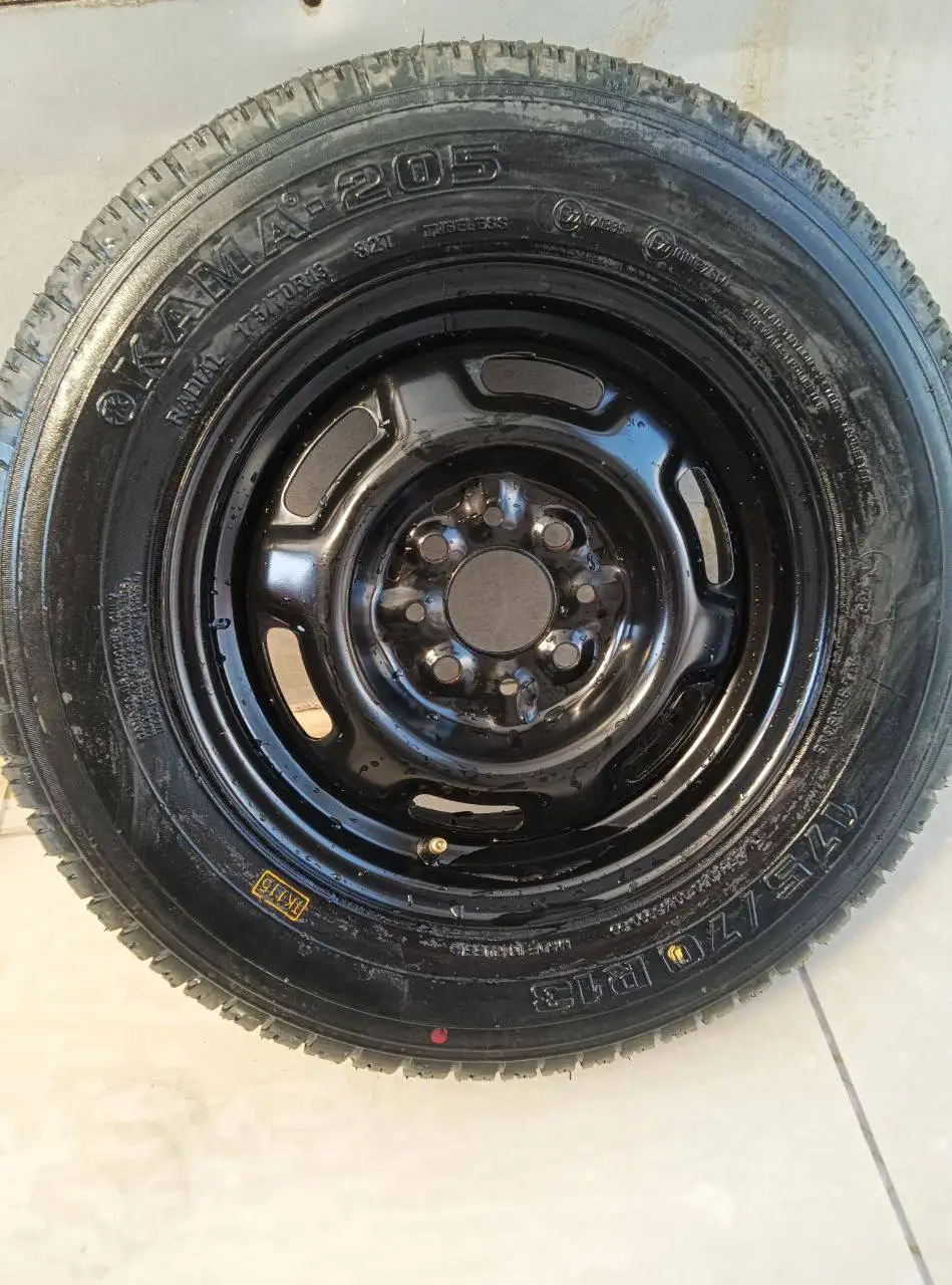 Продам колесо на летней резине 13R - Колеса и диски (Запчасти) в Краснодар