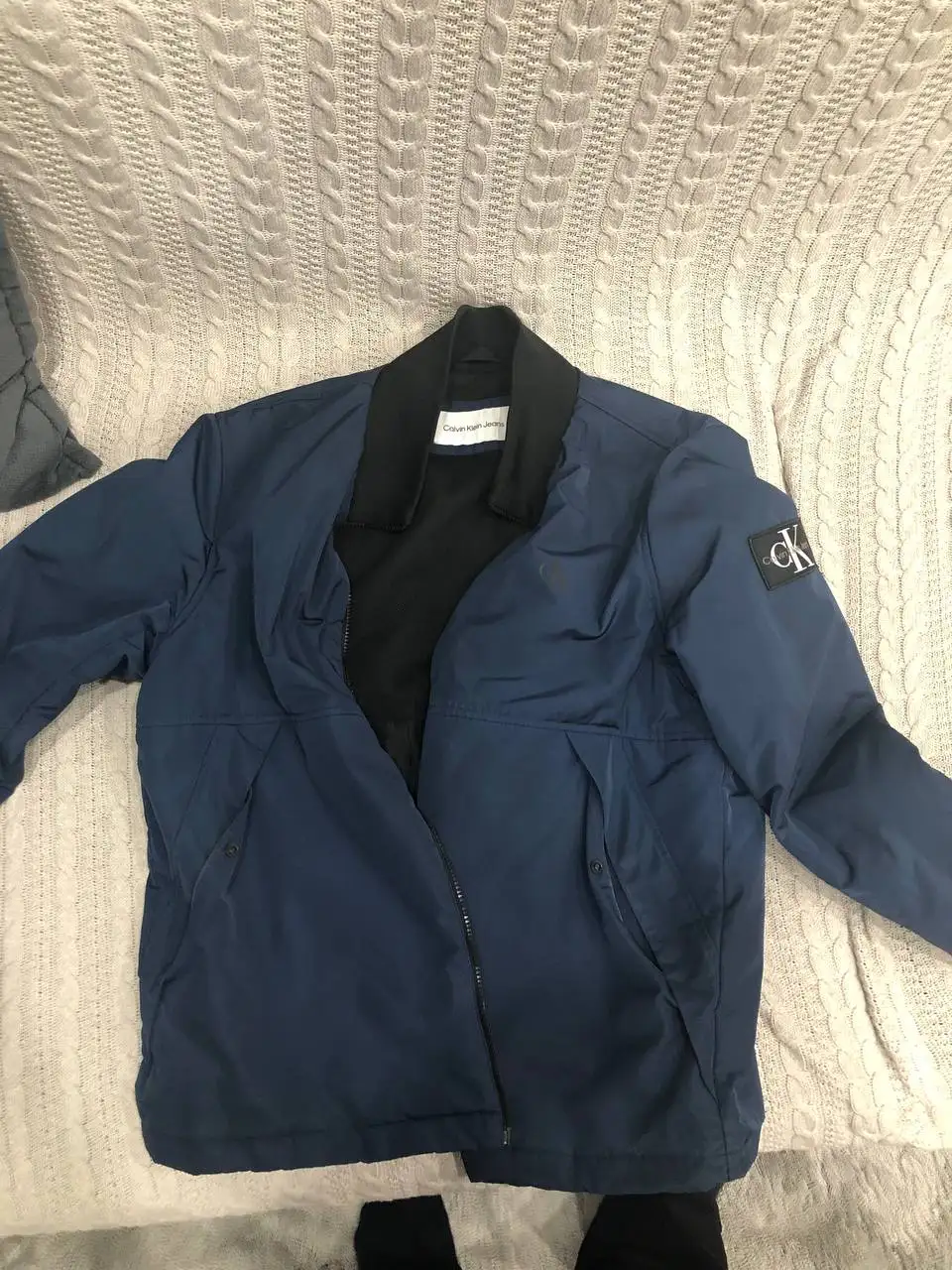 Куртка Calvin Klein размер XL - Верхняя одежда (Одежда) в Краснодар