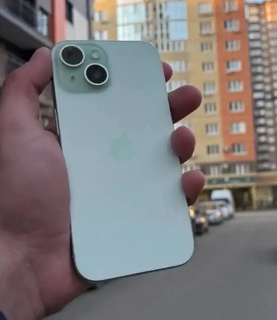 Продам iPhone 15 128GB в идеальном состоянии - Смартфоны (Электроника) в Краснодар