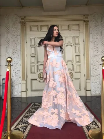 Продажа роскошного вечернего платья 42-44 размера - Свитшоты в Краснодар