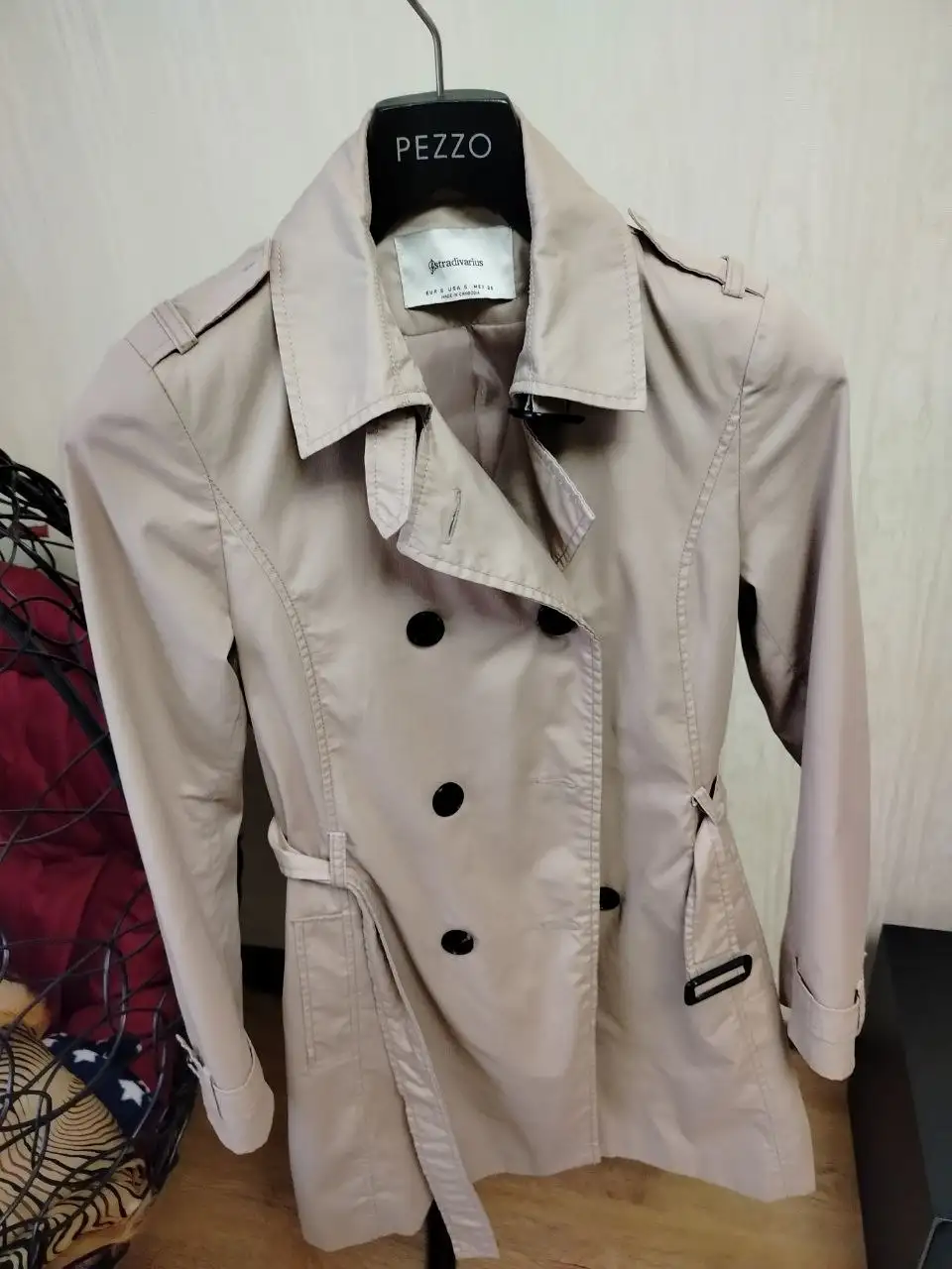 Женский плащ Stradivarius размер 44 - Верхняя одежда (Одежда) в Краснодар