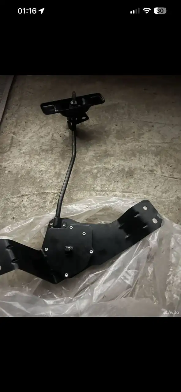 Кронштейн запасного колеса на Hyundai-Kia - Кузовные запчасти (Запчасти) в Краснодар