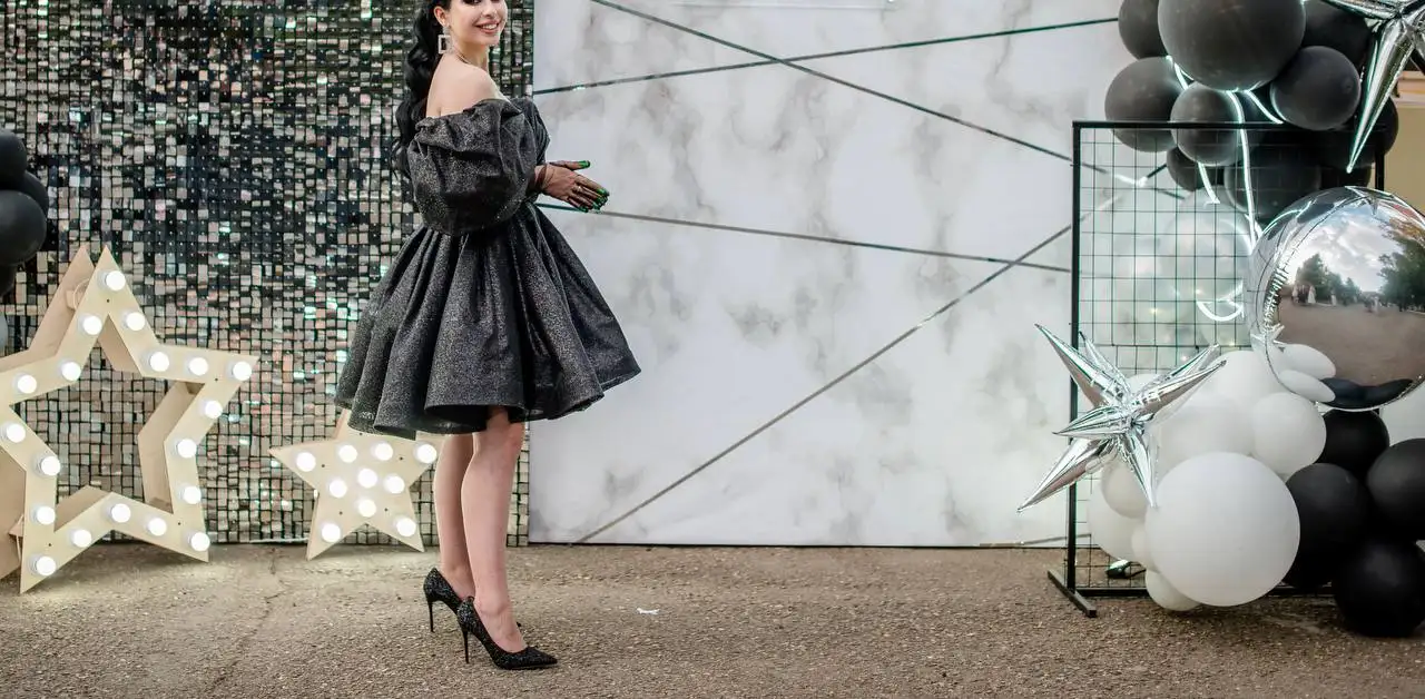 Продажа выпускного платья 44 размера - Платья (Одежда) в Краснодар