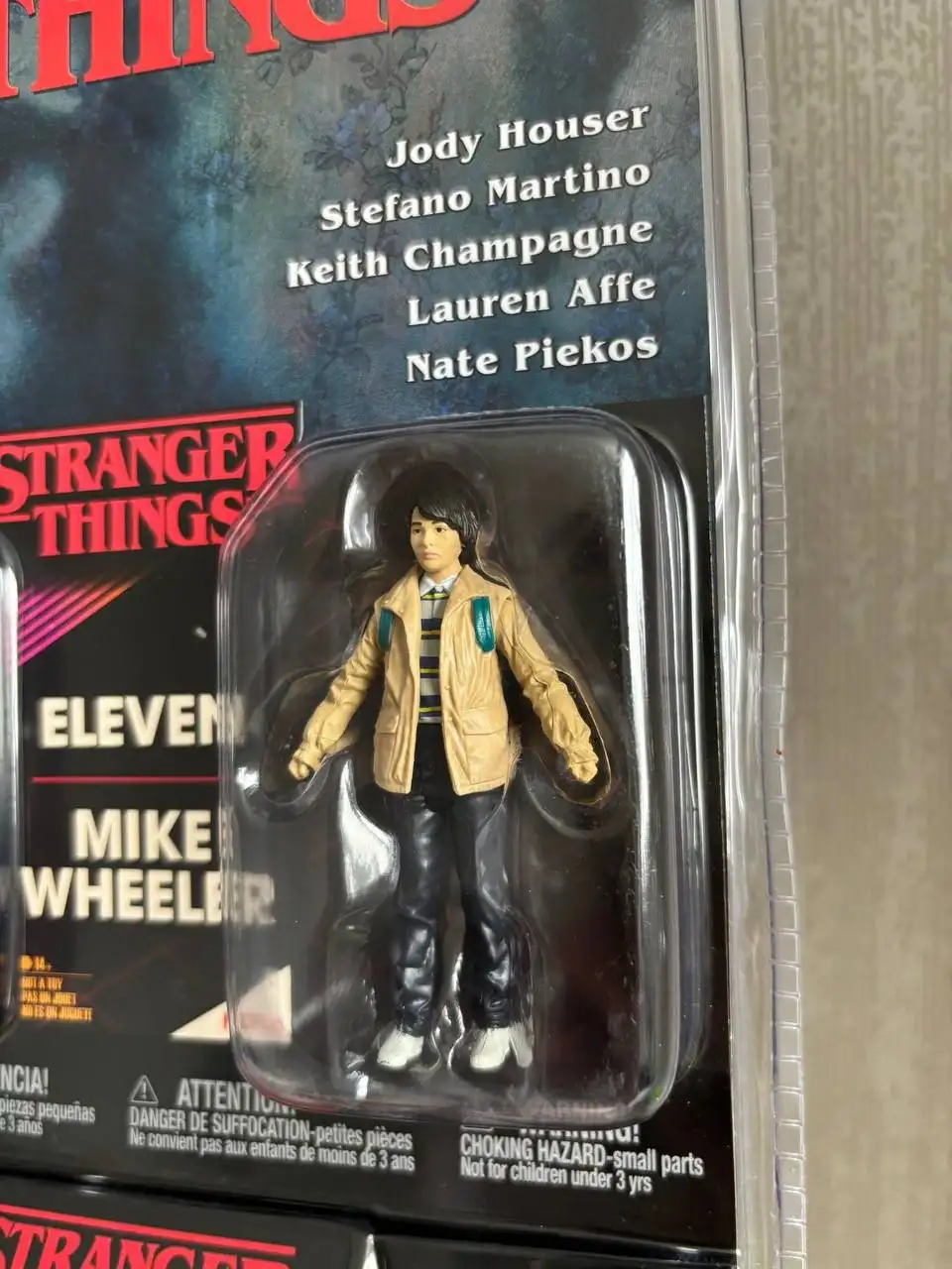 Набор McFarlane Toys Page Punchers Stranger Things - Коллекционные фигурки (Хобби и отдых) в Краснодар