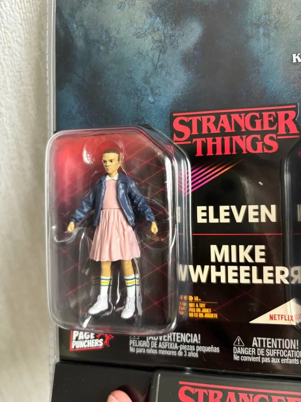 Набор McFarlane Toys Page Punchers Stranger Things - Коллекционные фигурки (Хобби и отдых) в Краснодар