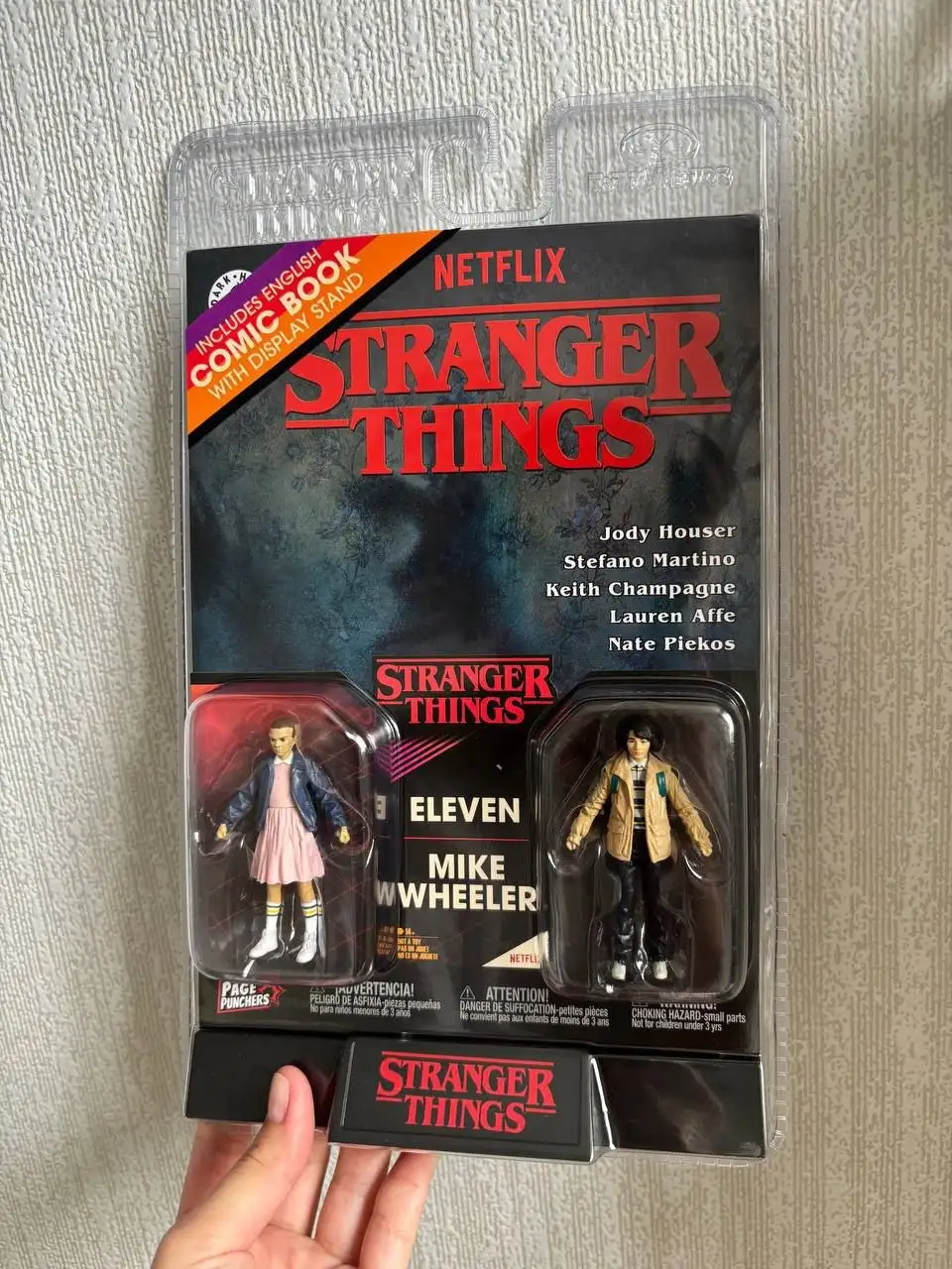 Набор McFarlane Toys Page Punchers Stranger Things - Коллекционные фигурки (Хобби и отдых) в Краснодар