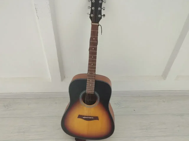 Акустическая гитара Flight с чехлом - Музыкальные инструменты в Краснодар