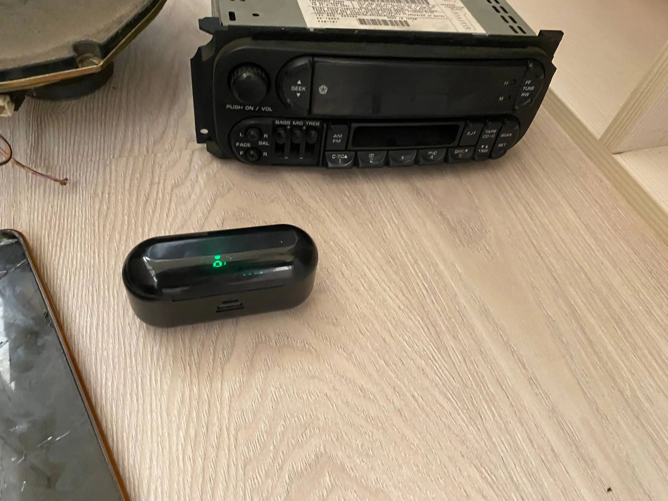 Телевизор на запчасти с дополнительными устройствами - Телевизоры (Электроника) в Краснодар