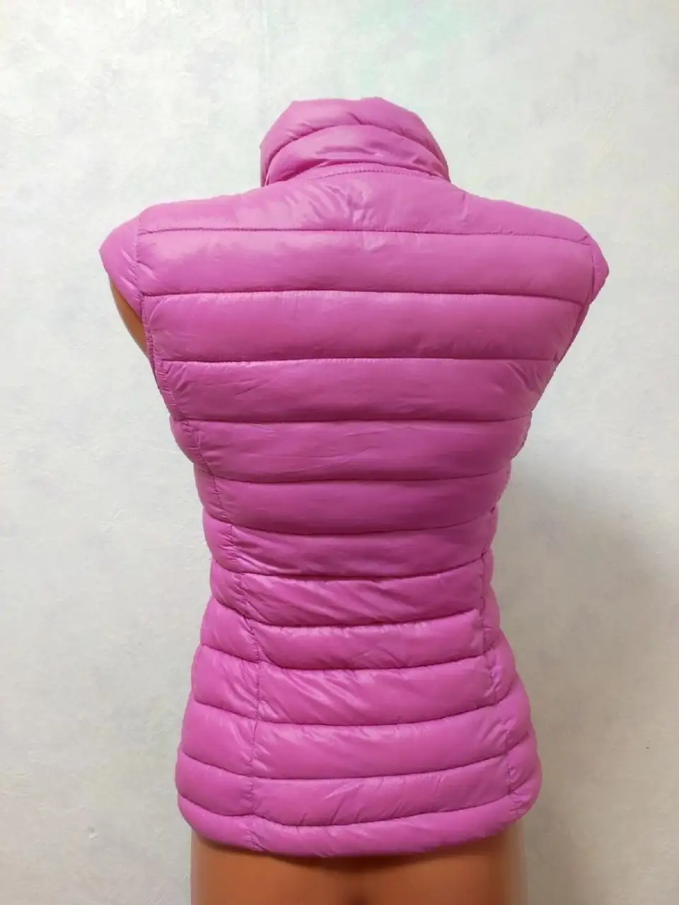 Тёплая розовая жилетка Oodji размер 40-42 - Верхняя одежда (Одежда) в Краснодар