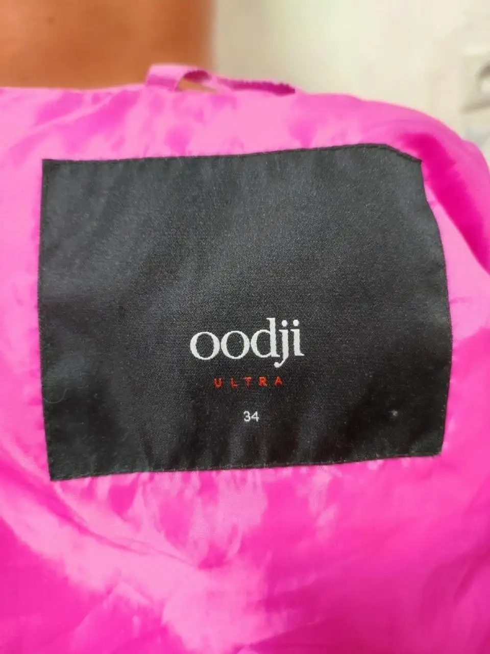 Тёплая розовая жилетка Oodji размер 40-42 - Верхняя одежда (Одежда) в Краснодар