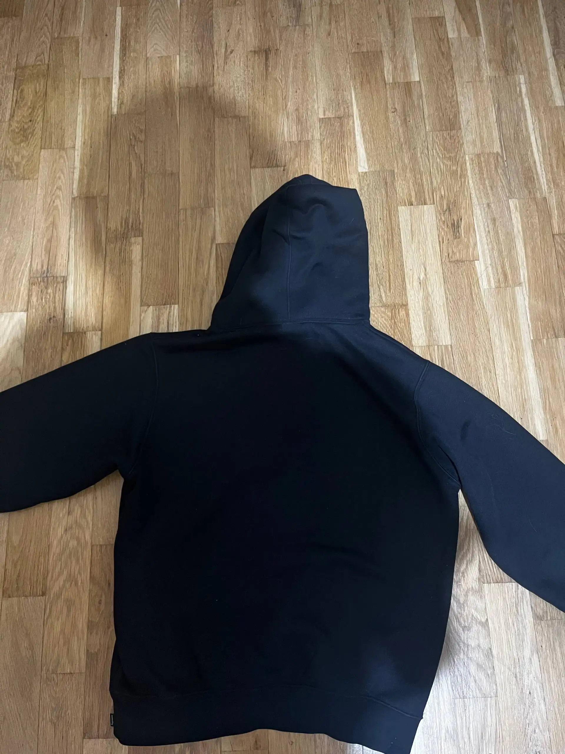 Продажа худи Supreme X Burberry размер XL - Верхняя одежда (Одежда) в Краснодар