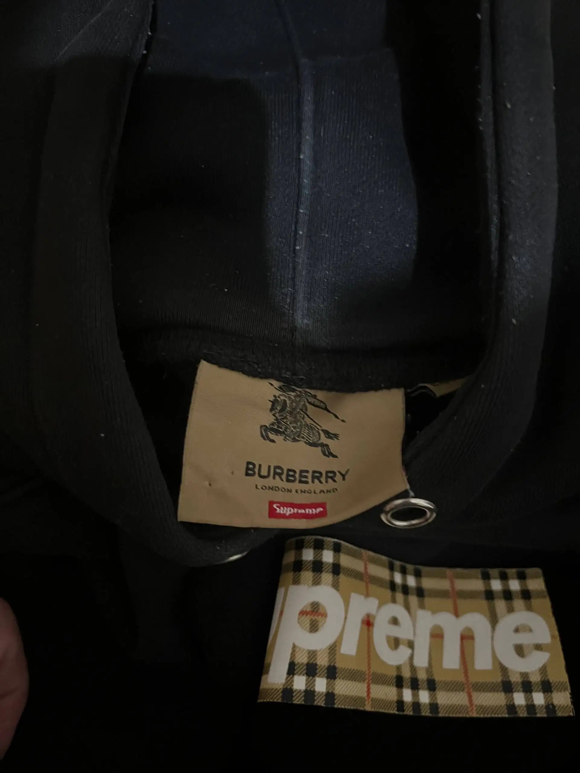 Продажа худи Supreme X Burberry размер XL - Верхняя одежда (Одежда) в Краснодар