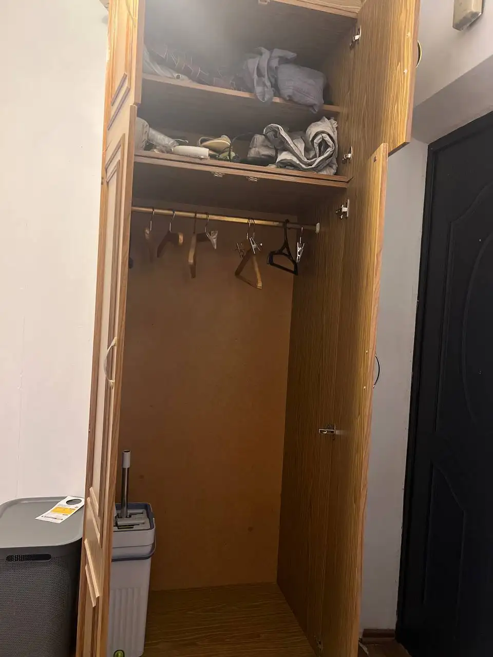 Бесплатные шкафы для вещей и прихожей - Барахолка в Краснодар