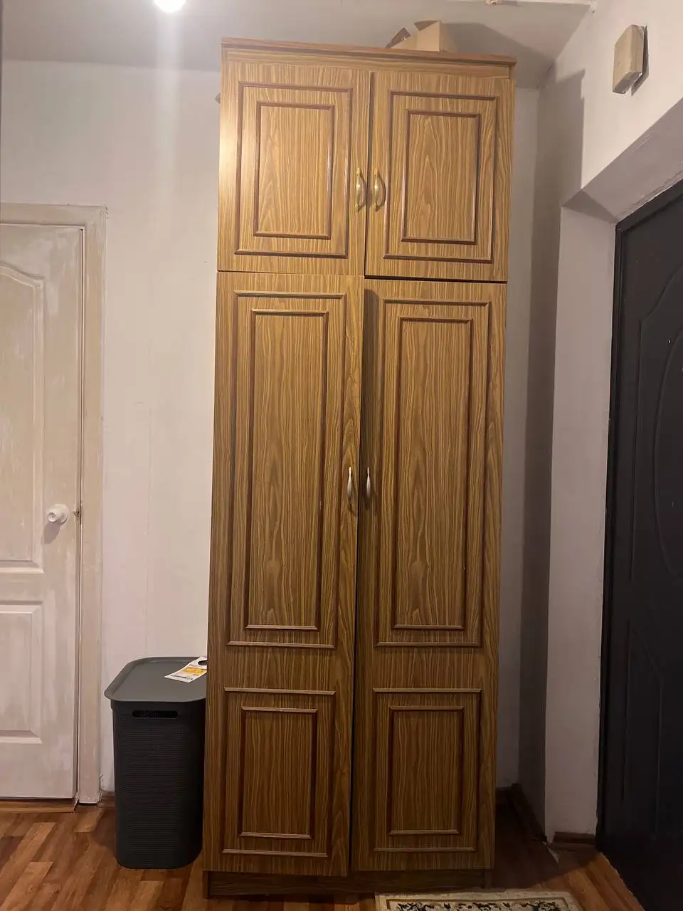 Бесплатные шкафы для вещей и прихожей - Барахолка в Краснодар