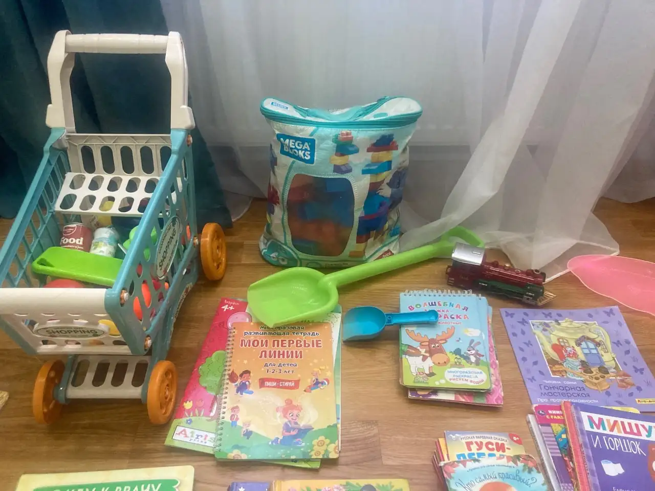 Продажа детских игрушек одним лотом - Игрушки (Товары для детей) в Краснодар