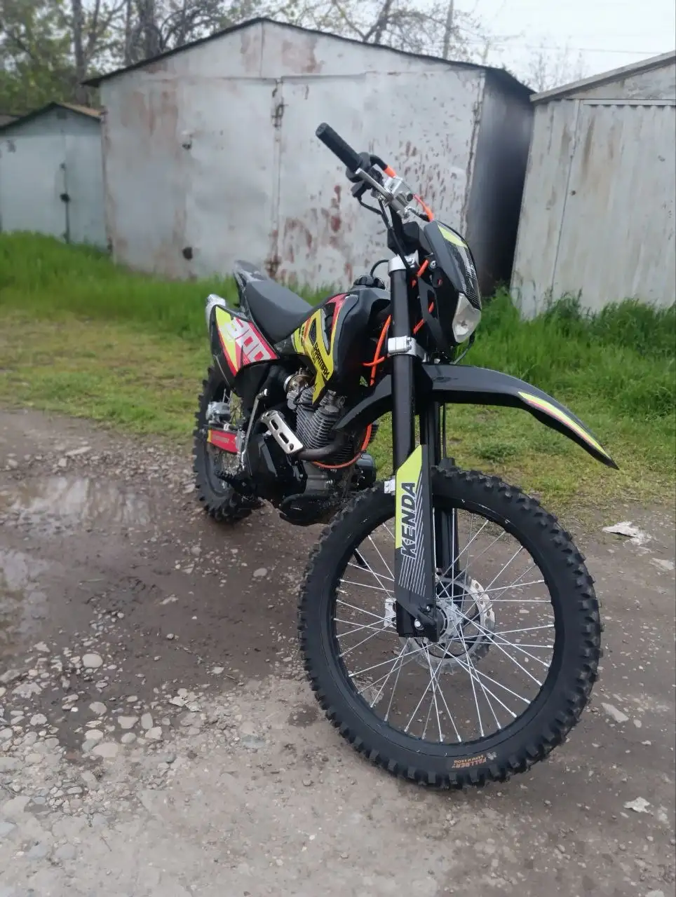 Продам эндуро 300 (175fmm) - Авто в Краснодар