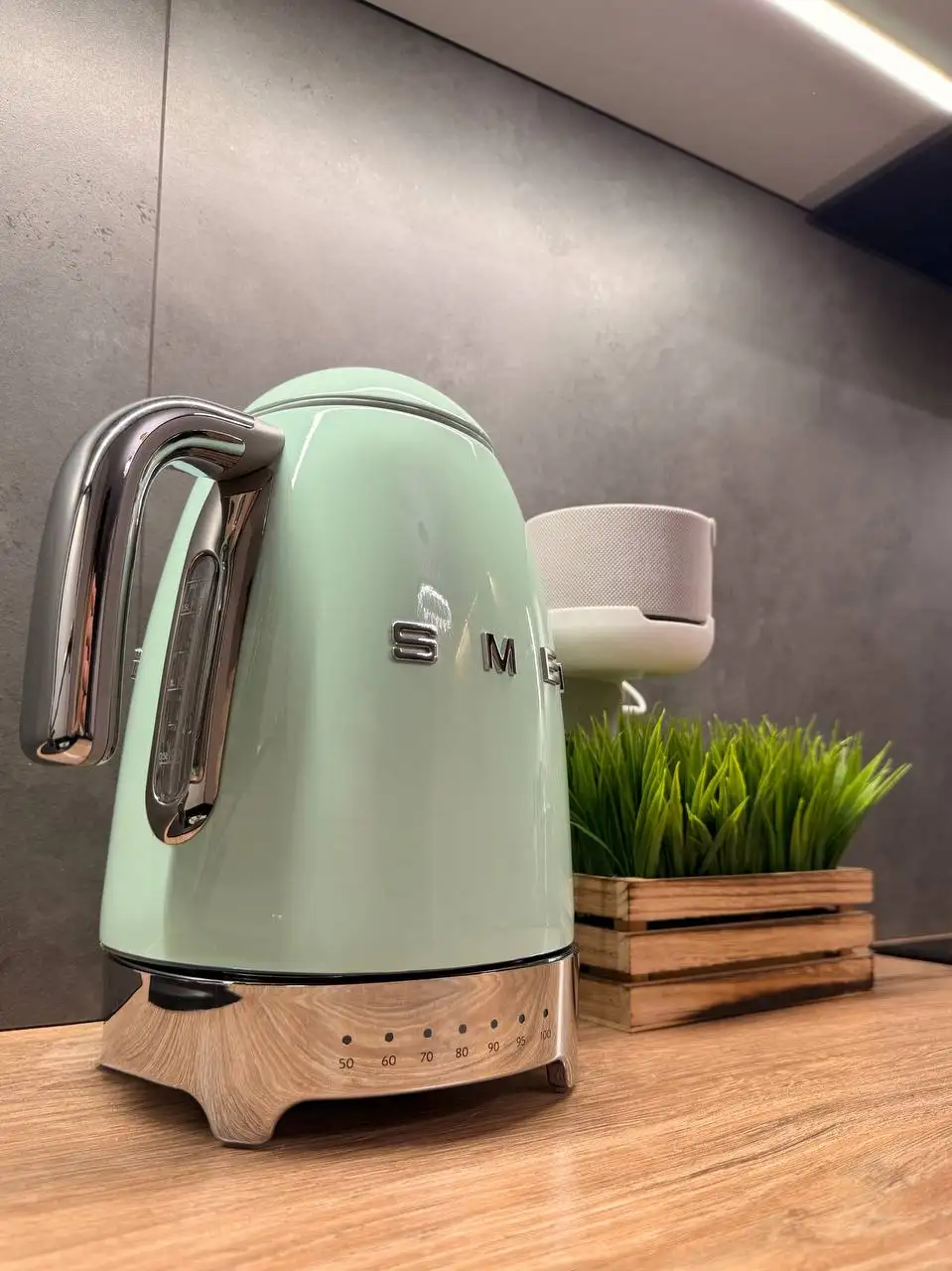 Продам чайник SMEG бирюзовый - Кухонные приборы (Для дома и дачи) в Краснодар
