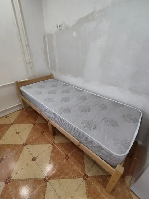 Кровать + матрас 80/200 - Разные товары в Краснодар