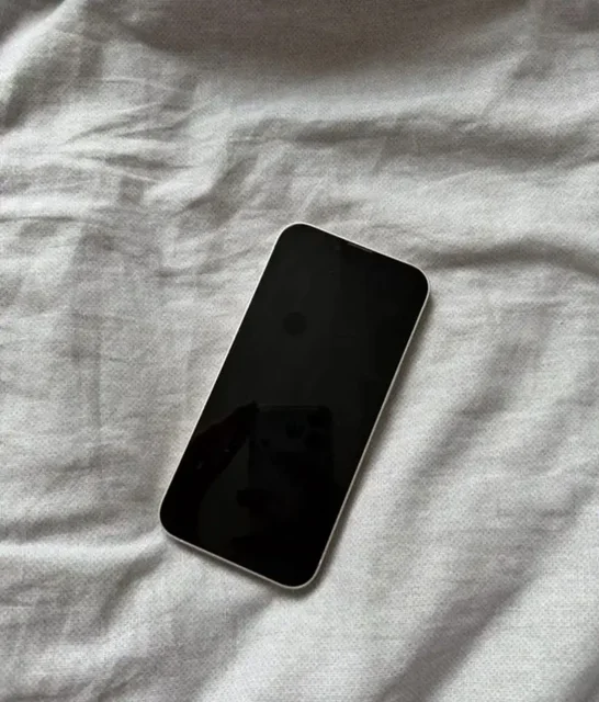 iPhone 13 с состоянием 71% батареи - Смартфоны в Краснодар