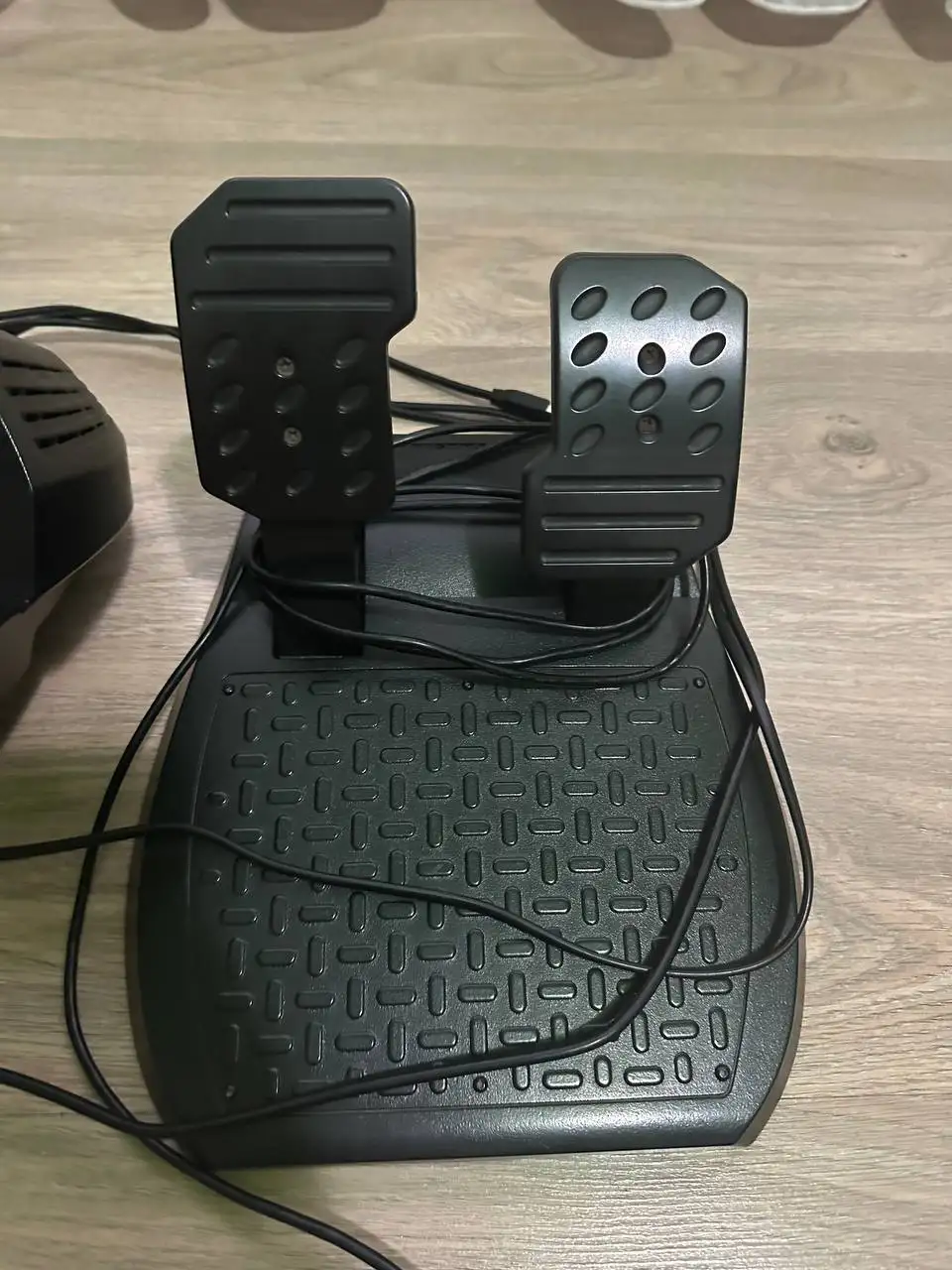 Продам руль Thrustmaster T150 в отличном состоянии - null (Хобби и отдых) в Краснодар