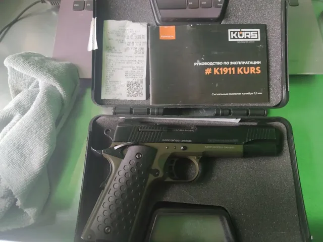 Продам свето-шумовой пистолет KURS Colt 1911 - Коллекционные товары в Краснодар