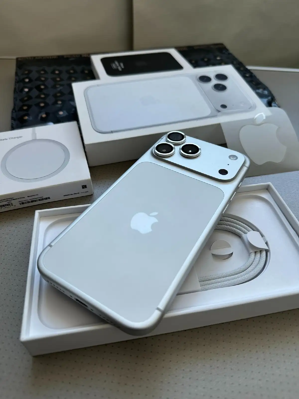 iPhone 17 Pro Max 256GB eSIM - Смартфоны (Электроника) в Краснодар
