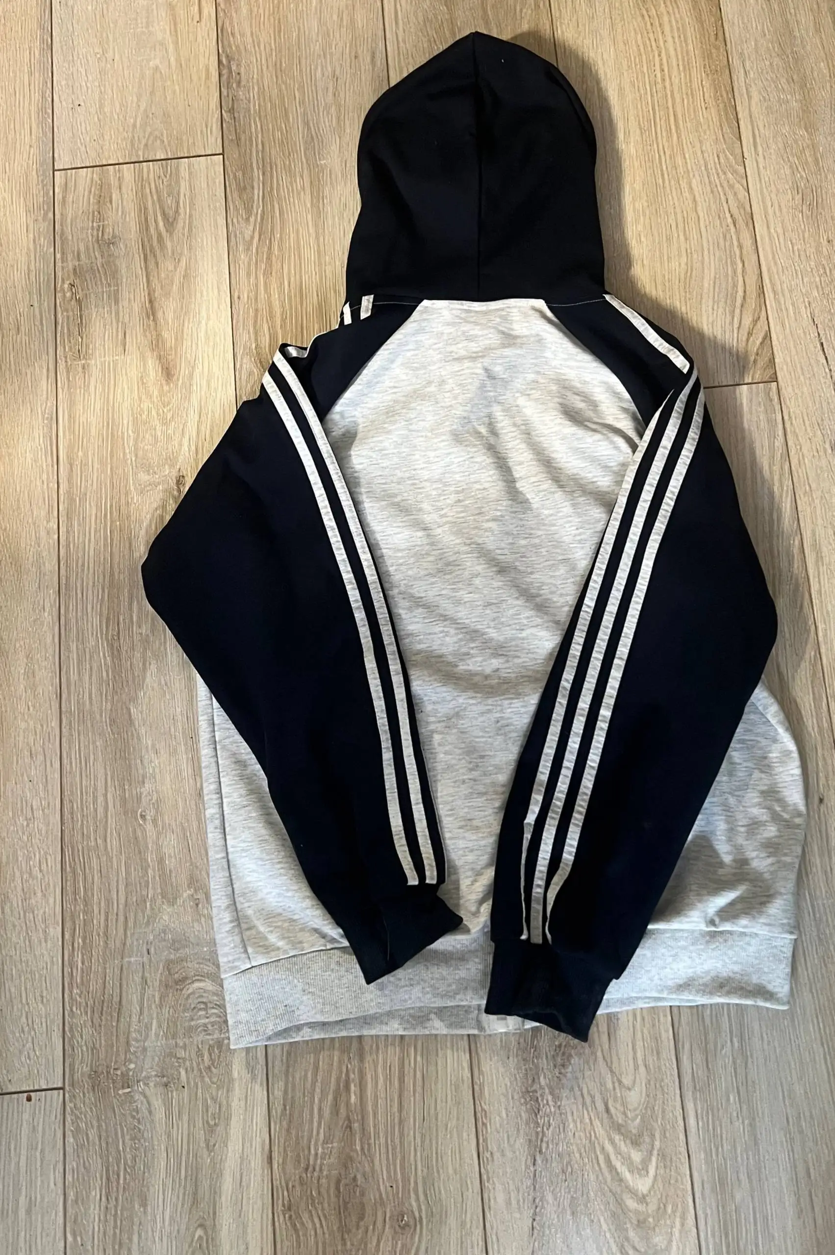 Кофта Adidas ORIGINAL - Верхняя одежда (Одежда) в Краснодар