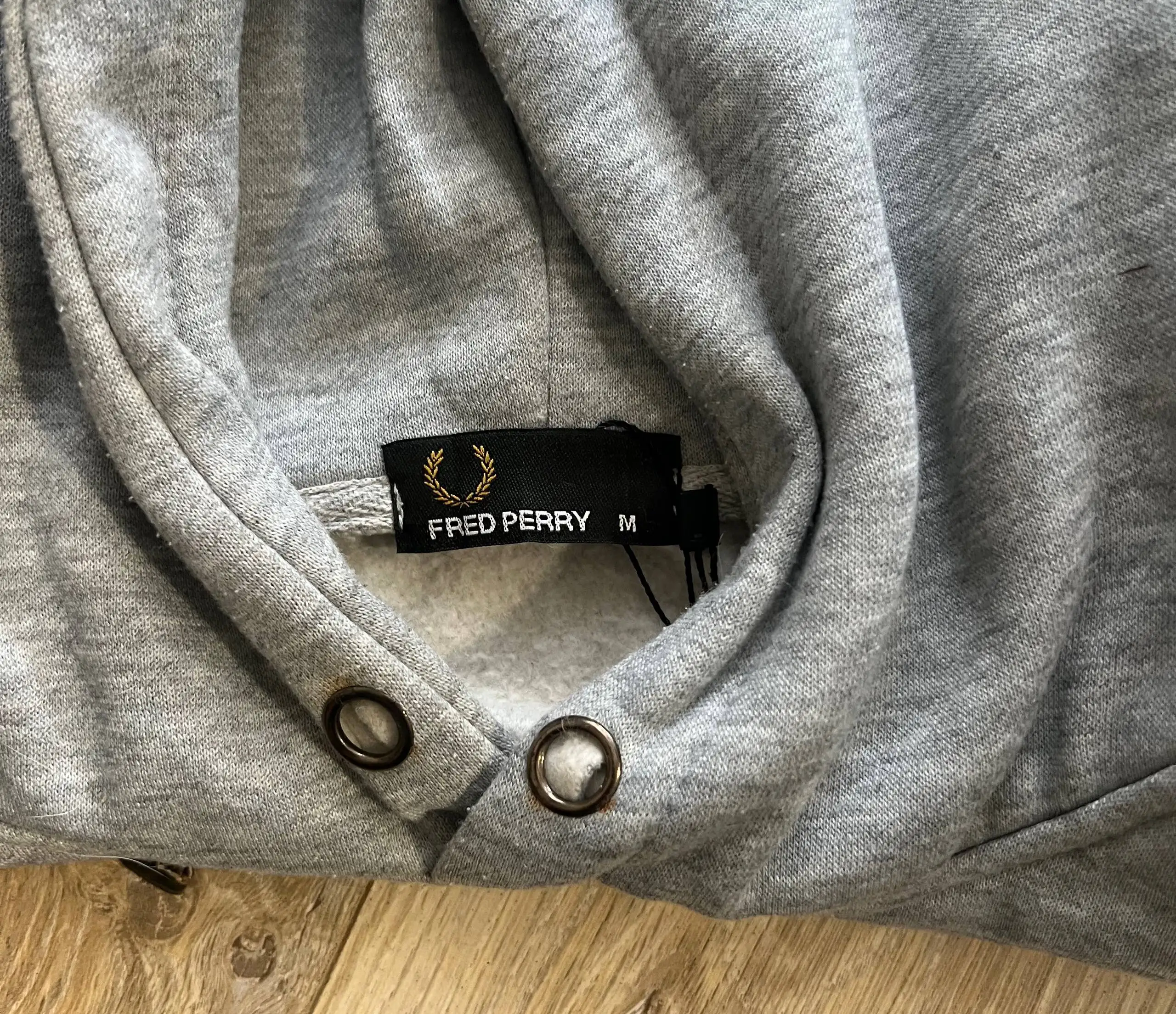Толстовка Fred Perry оригинал размер M - Верхняя одежда (Одежда) в Краснодар