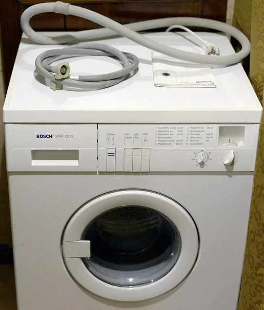 Стиральная машина Bosch WFF 1200 - Суккуленты в Краснодар