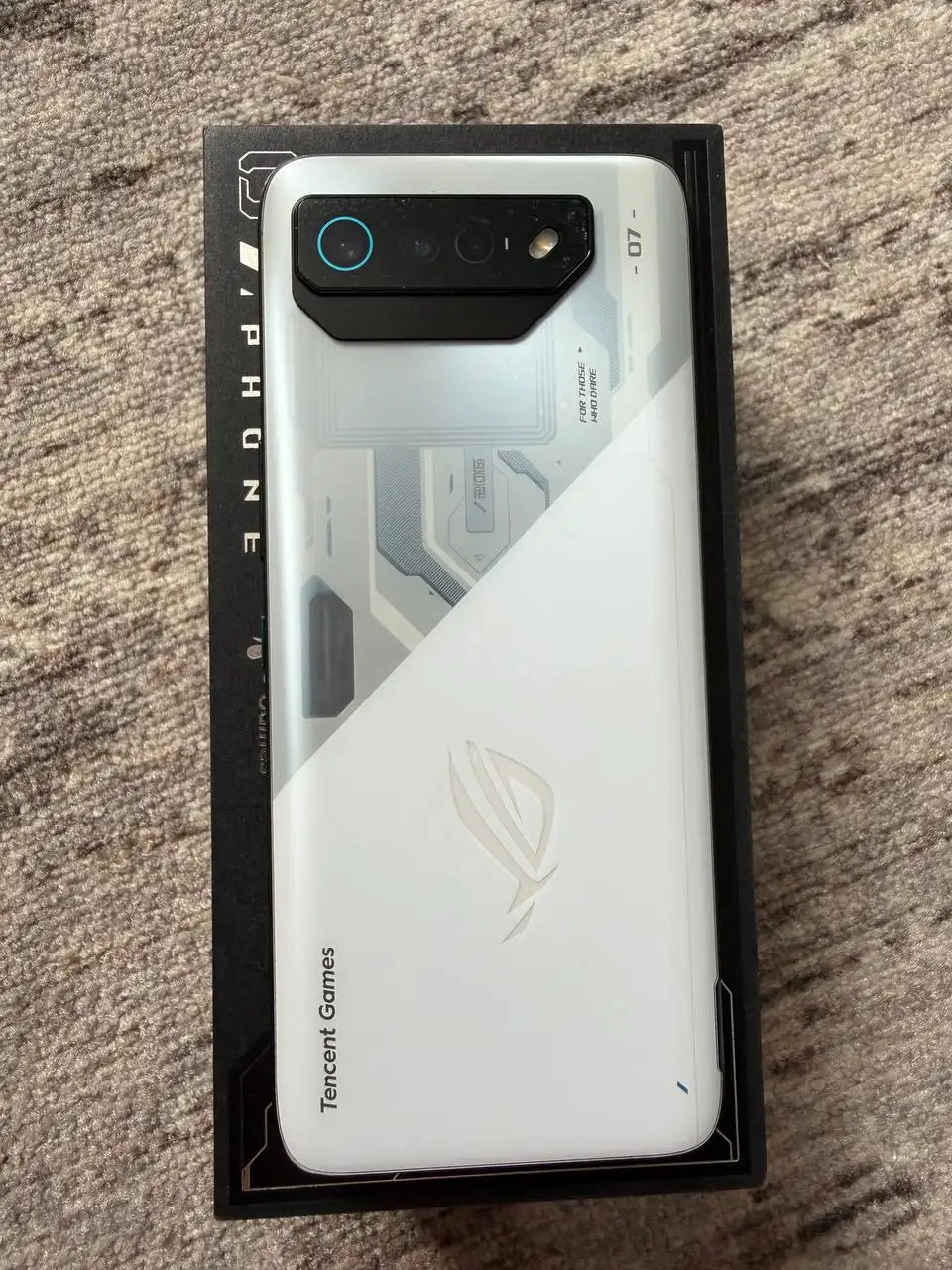 Продам ASUS ROG Phone 7 - Смартфоны и телефоны (Электроника) в Краснодар