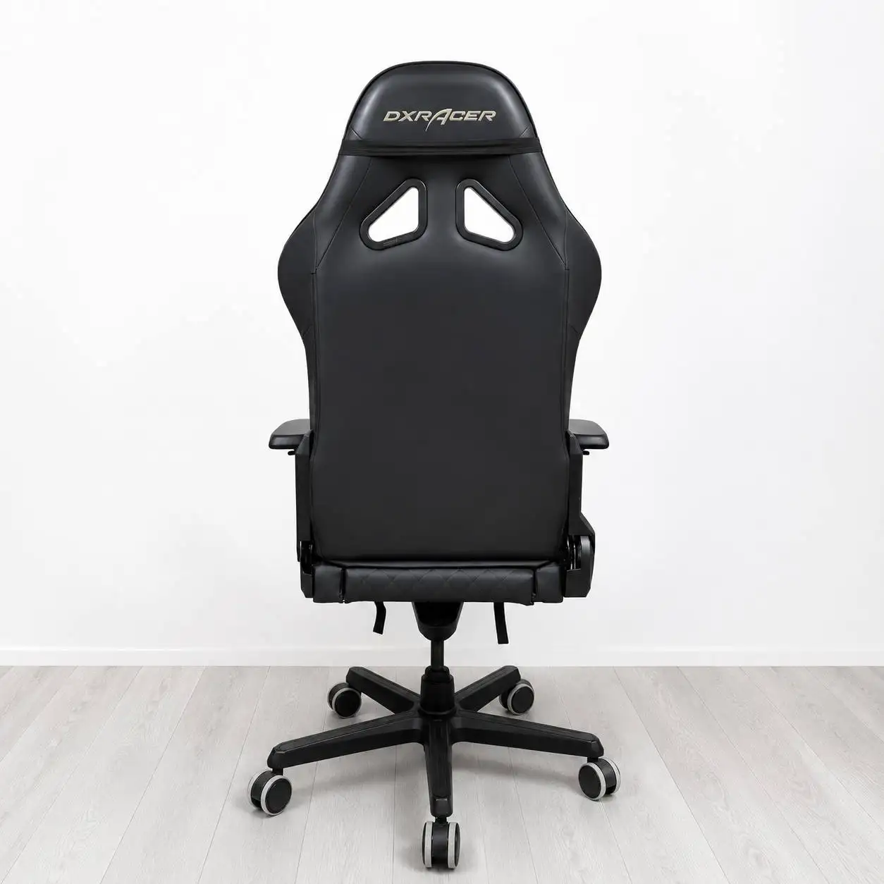 Игровое кресло Dxracer Drifting - Мебель (Для дома и дачи) в Краснодар