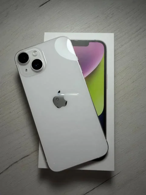 iPhone 14 128 ГБ в идеальном состоянии - Зарядные устройства в Краснодар