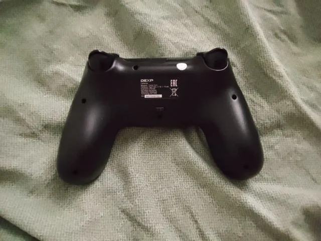 Продам геймпад в хорошем состоянии с упаковкой - Телефоны в Краснодар