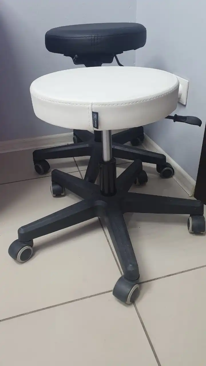 Продам стулья