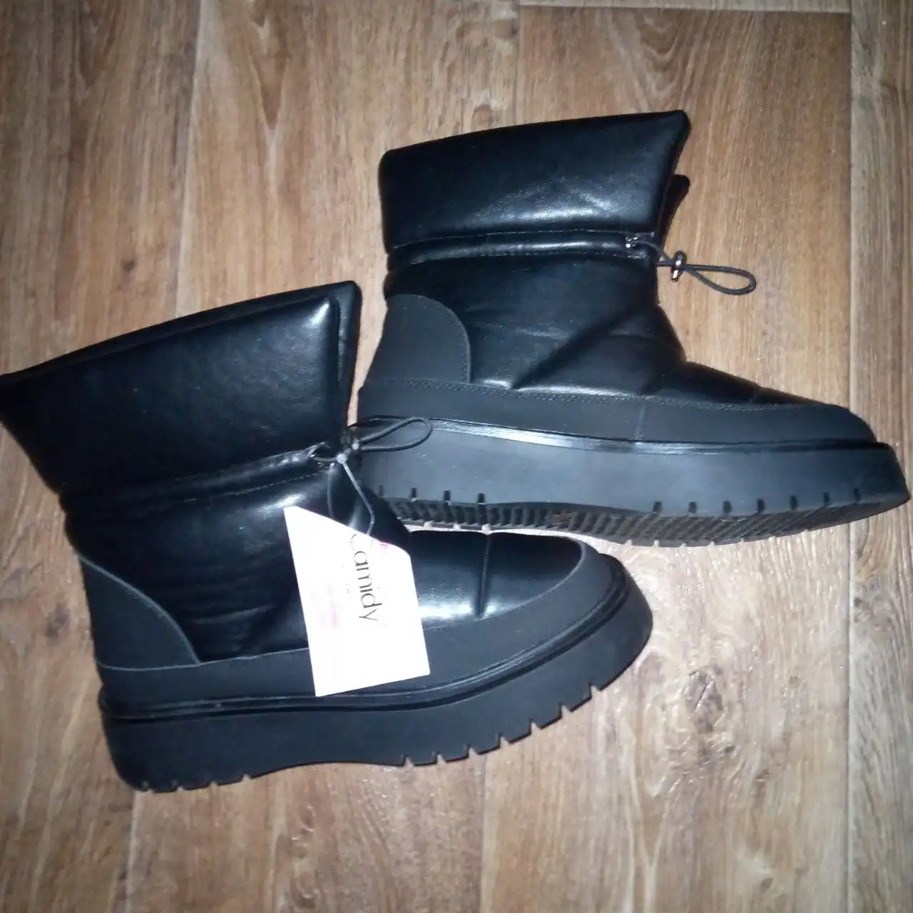 Продажа женских дутиков, размер 41