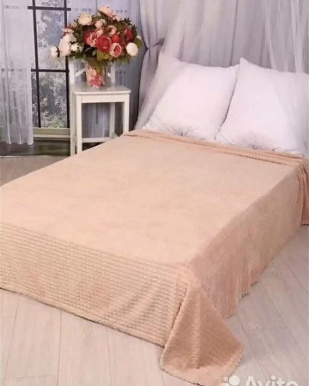 Продажа гирлянд-штор и пледов евро