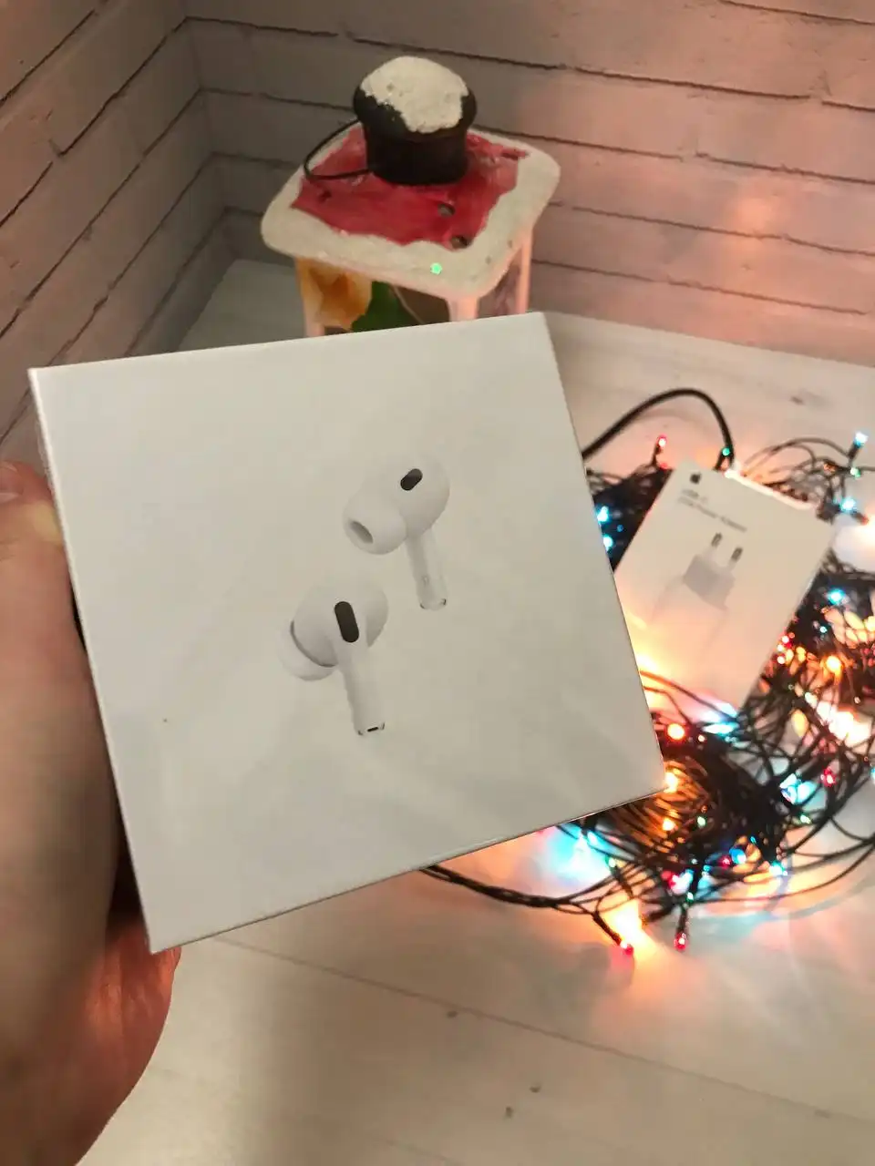 Беспроводные наушники AirPods 3 - отличный подарок на Новый год