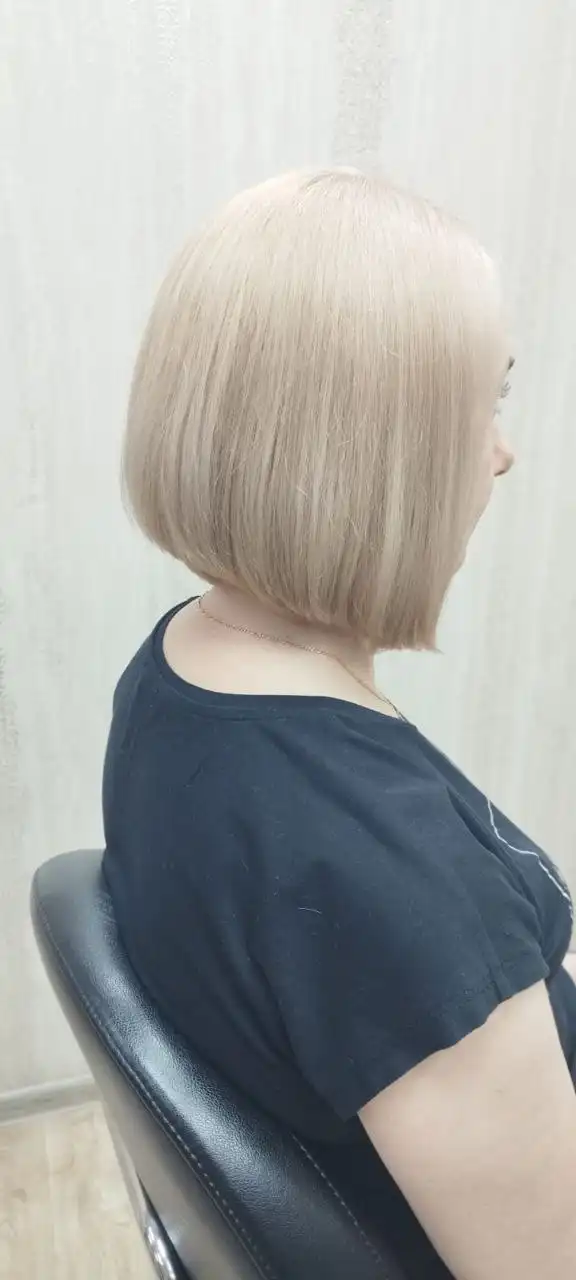 Услуги парикмахера: окрашивание, стрижки, оформление бороды